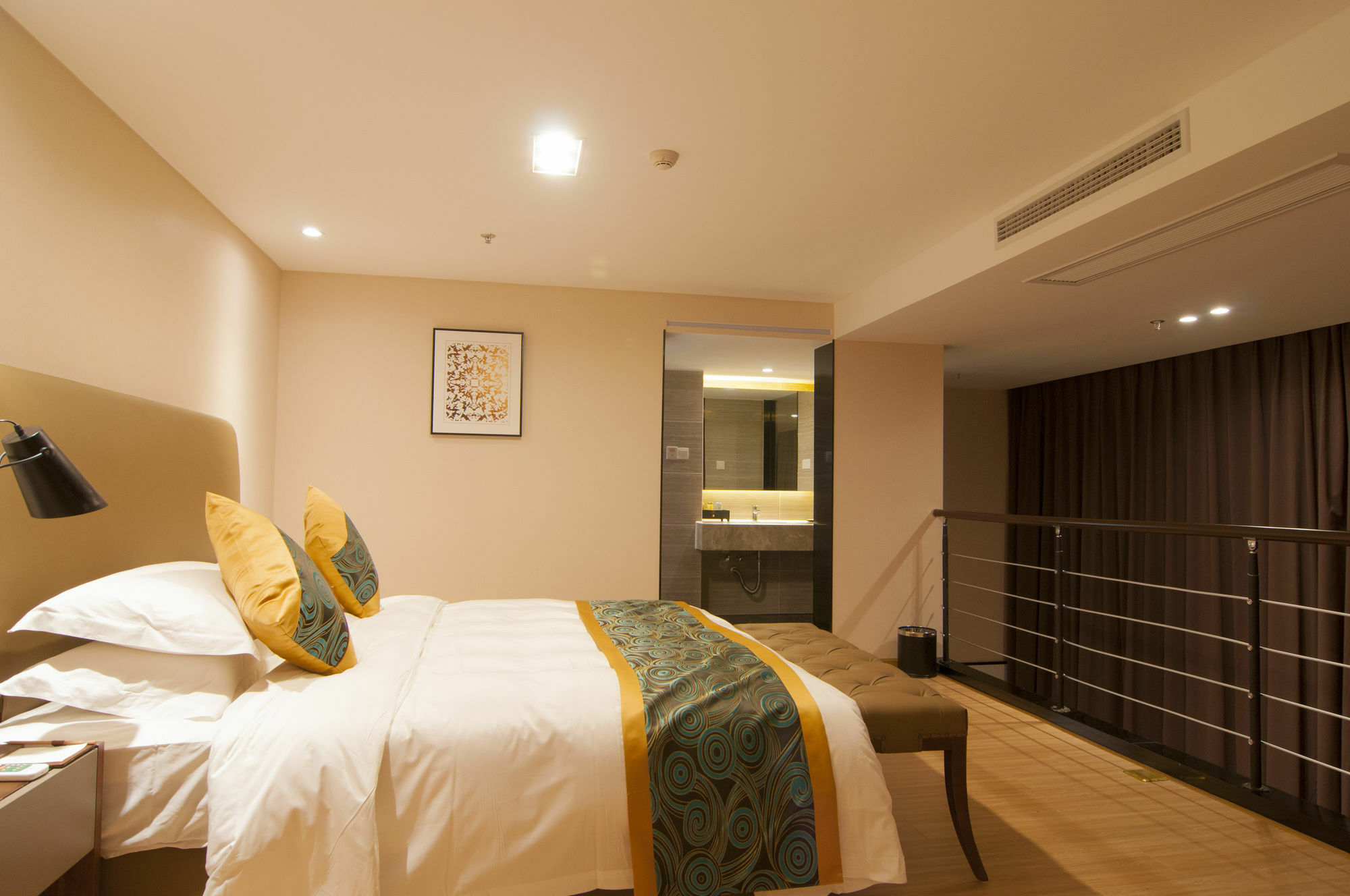 Home Plus Suite Hotel And Apartment Wu-chan Exteriér fotografie