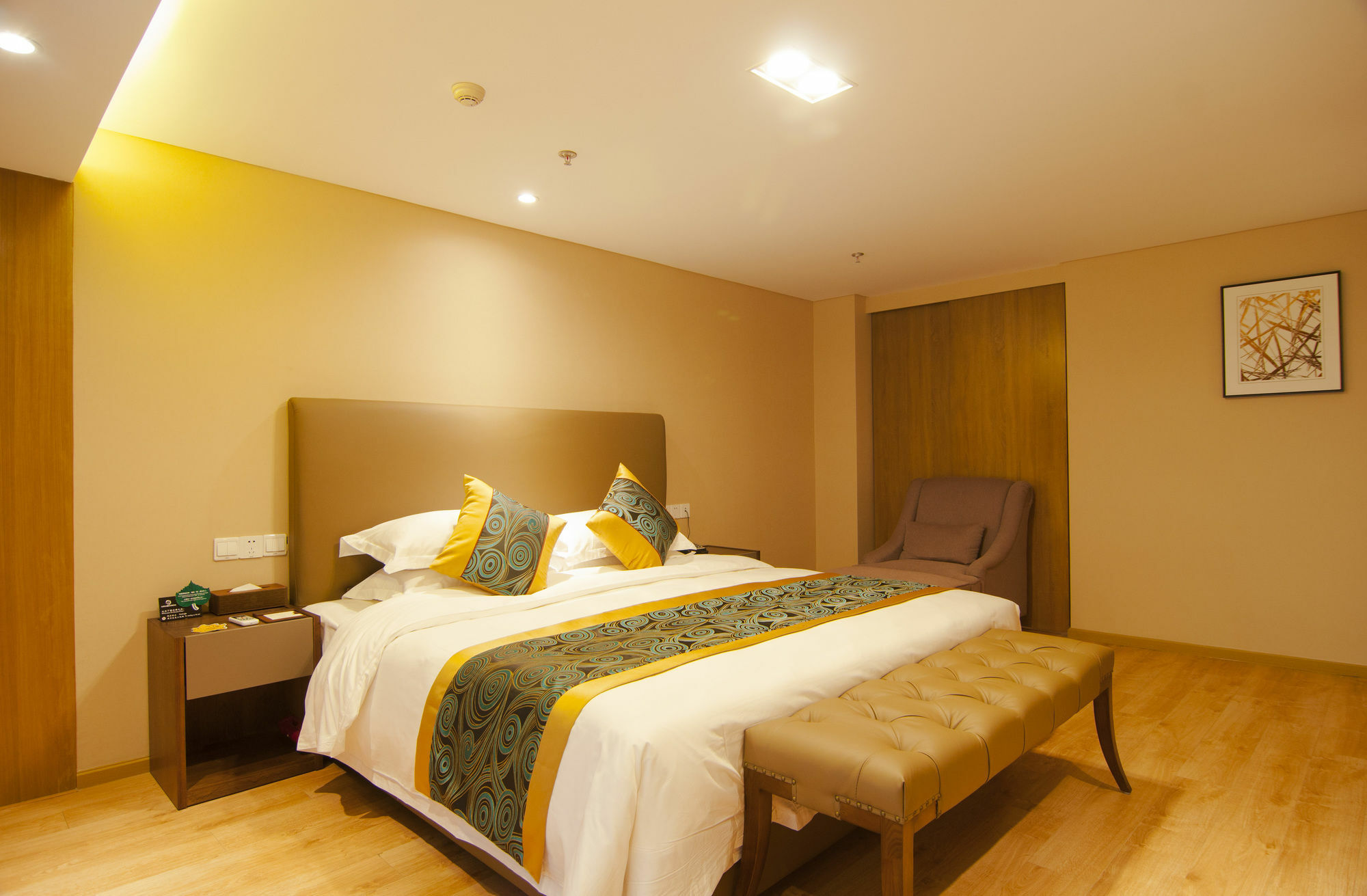 Home Plus Suite Hotel And Apartment Wu-chan Exteriér fotografie