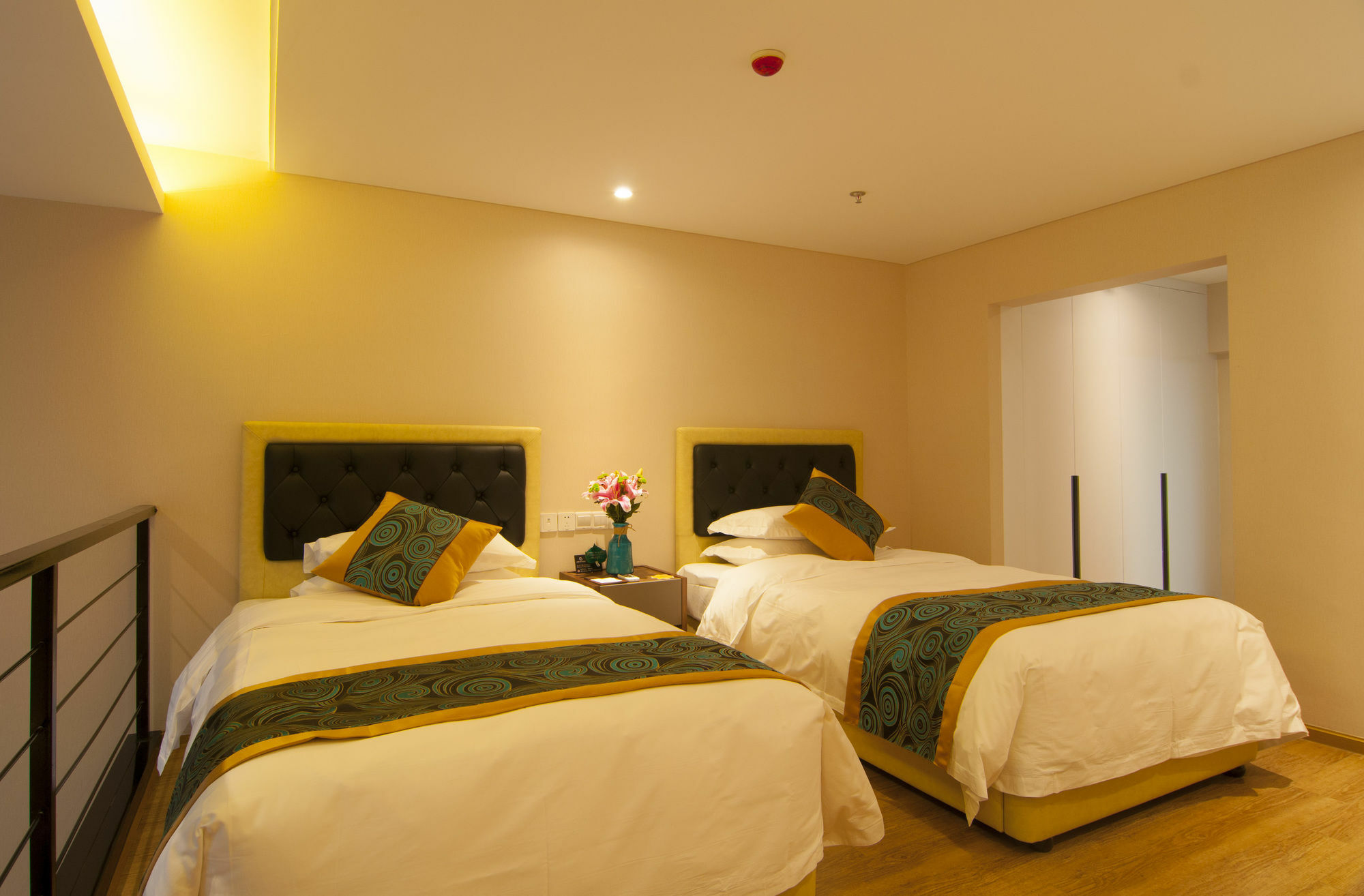 Home Plus Suite Hotel And Apartment Wu-chan Exteriér fotografie